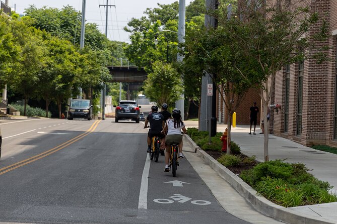 2-Hour Guided E-Bicycle Sightseeing Tour of Nashville - Music Row and the Places Behind the Songs