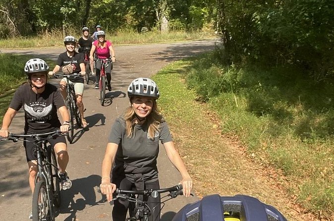 4 Hour 7-speed Bike Rental to Explore Nashville - Bike comfort and included equipment