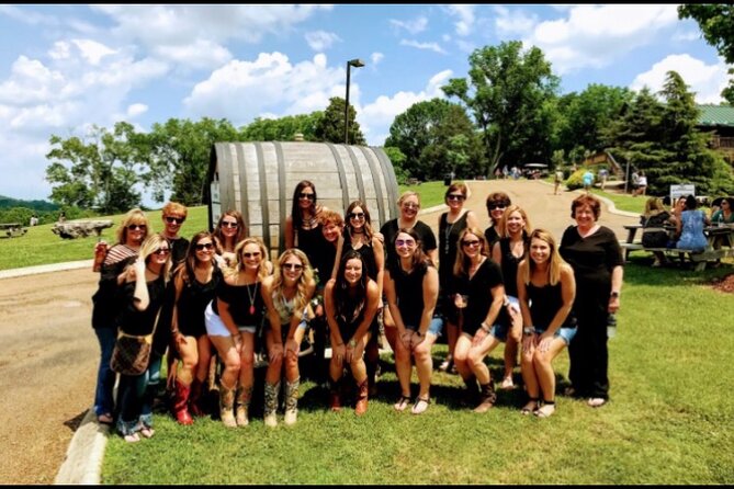 Arrington Vineyard Winery Round-Trip Shuttle Transportation from Nashville - What this Nashville wine outing really includes