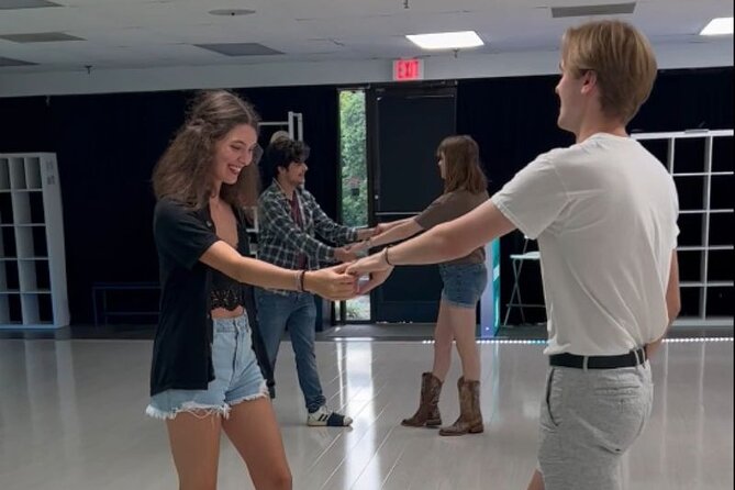 Beginner's Two Step and Country Swing Dancing Class - Your first Nashville dance lesson at 4:00 pm