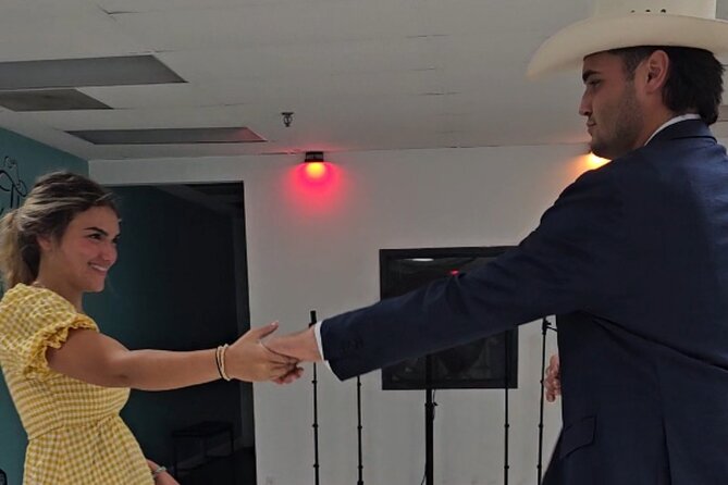 Beginner's Two Step and Country Swing Dancing Class - A social activity for couples, friends, and solo visitors