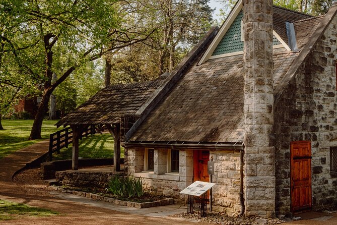 Belle Meade Guided Mansion Tour with Complimentary Wine Tasting - Horse history gives Belle Meade its special angle