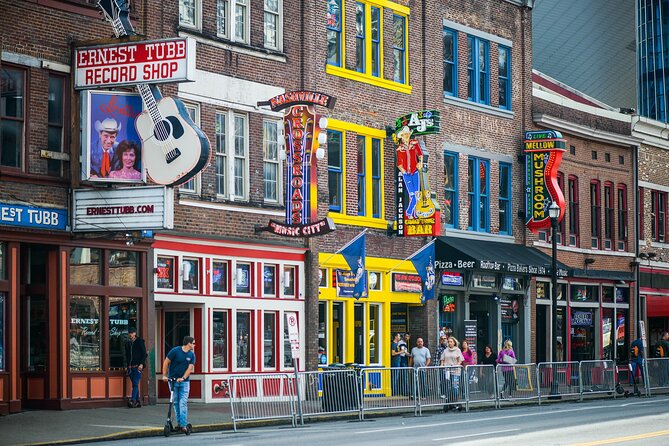 Best of Nashville City Sightseeing Tour on Double Decker Bus - Civic Nashville at the State Capitol