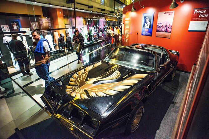 Circle Pass: Johnny Cash, Trolley Tour, Ryman, Ole Smoky & More - Musicians Hall of Fame: the strongest surprise for music fans