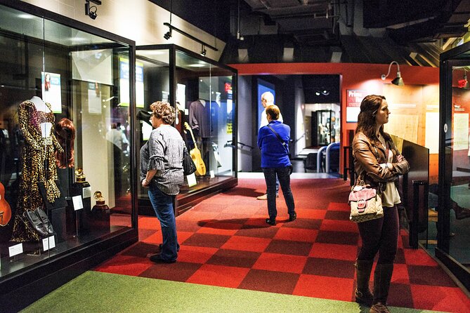 Circle Pass: Johnny Cash, Trolley Tour, Ryman, Ole Smoky & More - Johnny Cash Museum: focused and easy to fit in