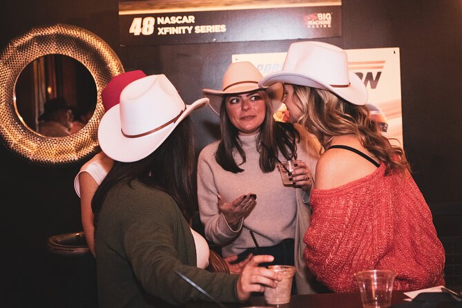 Cowboy Pub Crawl - CowboyHats, LineDancing, Trivia, Drinks, Bulls - Drinks, bars, and the Broadway setting