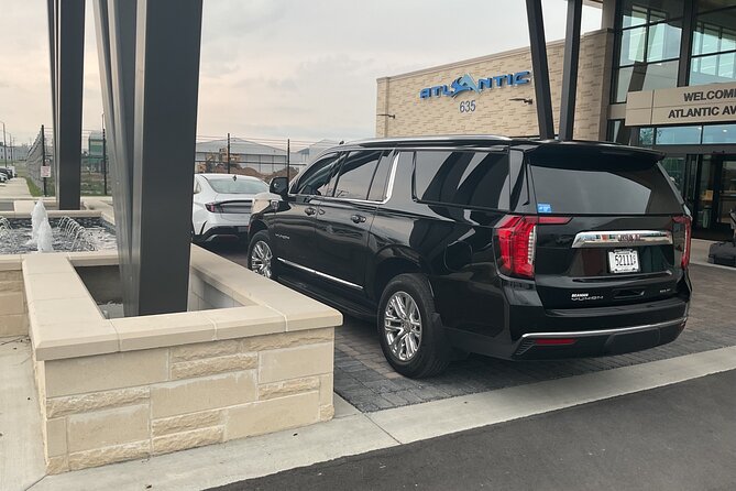 First class limo in Nashville, Tennessee luxury car - What This Nashville Limo Service Really Is