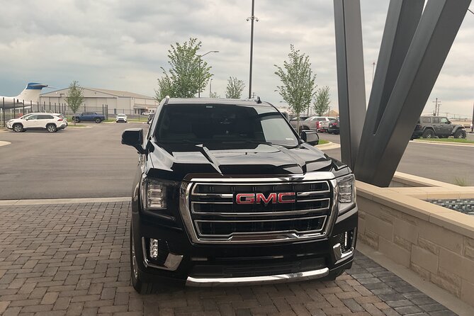First class limo in Nashville, Tennessee luxury car - Chauffeur Service and Pickup Communication