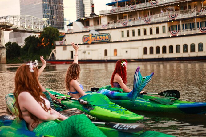 Kayak Scavenger Hunt in Downtown Nashville - Gear included, with one small packing tip