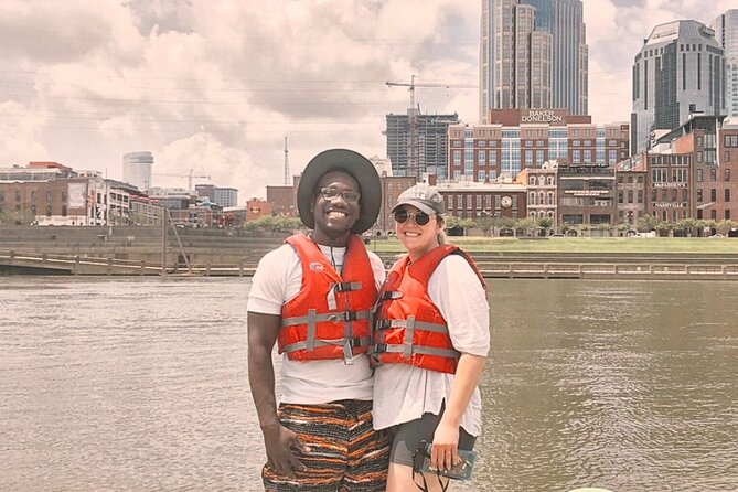 Kayak Scavenger Hunt in Downtown Nashville - Who will enjoy this most