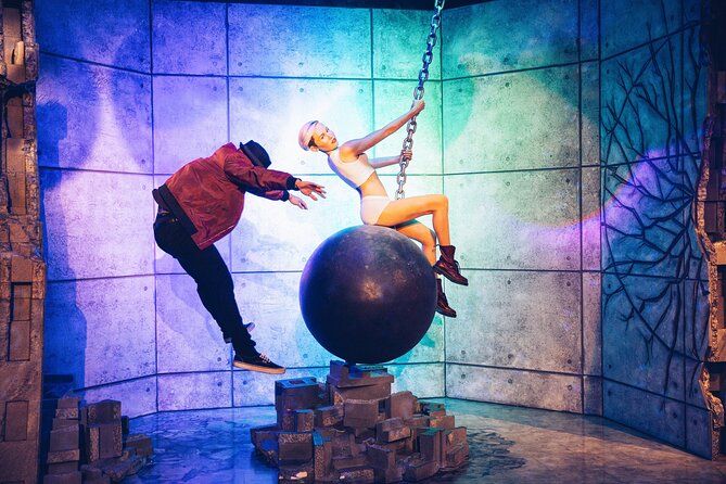 Madame Tussauds Nashville Admission Ticket - Taking photographs without rushing