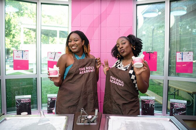 Make you own Rolled Ice Cream in Nashville - The photo moments and the take-home apron