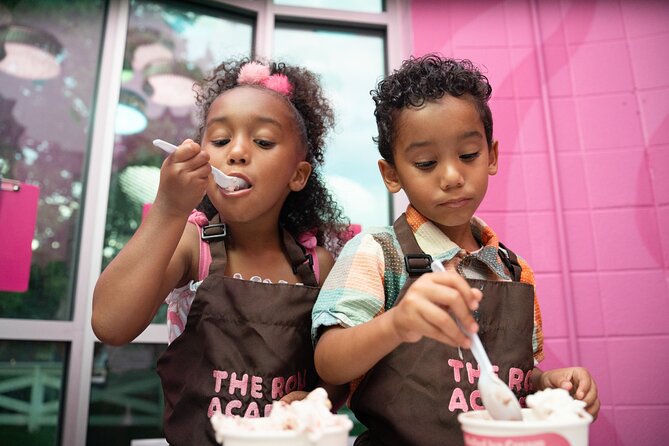 Make you own Rolled Ice Cream in Nashville - Your first roll: learning the basic technique