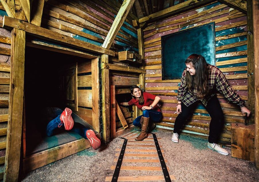 Nashville: 1-Hour Escape Room Adventure in Opry Mills - Your First Minutes Inside the Room