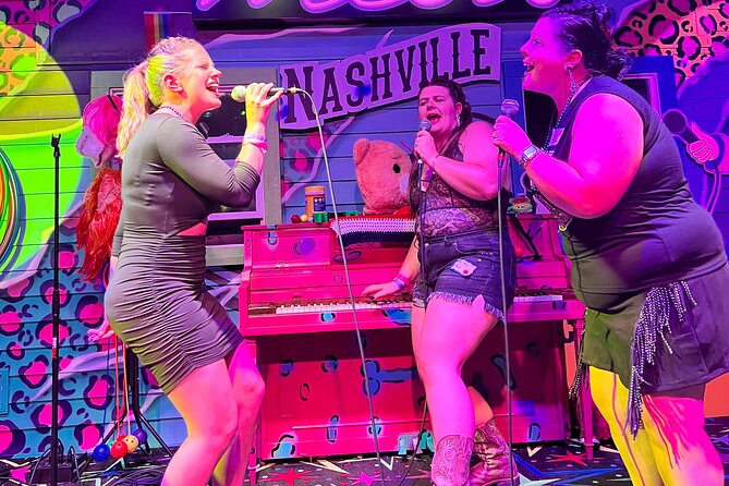 Nashville Bar Crawl with VIP Club Entrance and Bonus Shots - Four stops, 40 minutes each