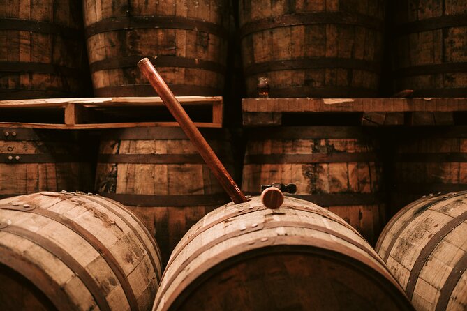 Nashville Barrel Co "Flight from the Barrel" Whiskey Tasting - Comparing bourbon, rye, and Tennessee whiskey