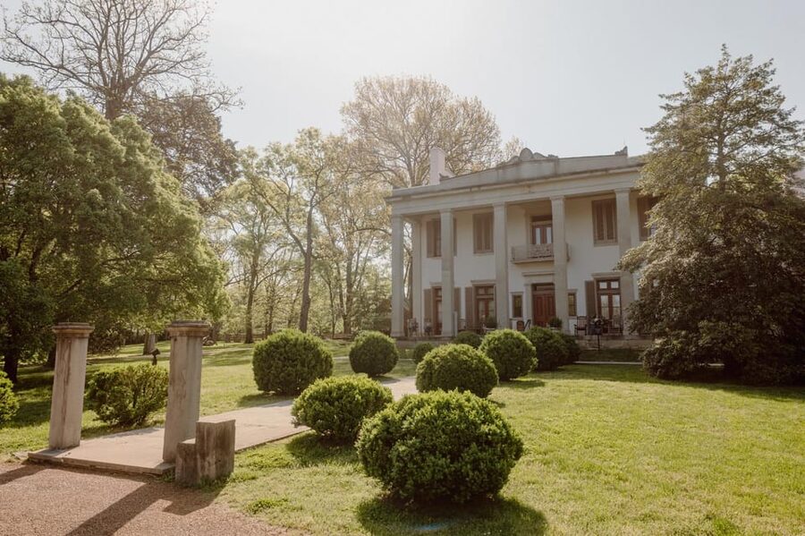 Nashville: Belle Meade Historic Mansion Tour - Lunch at the Meat and Three
