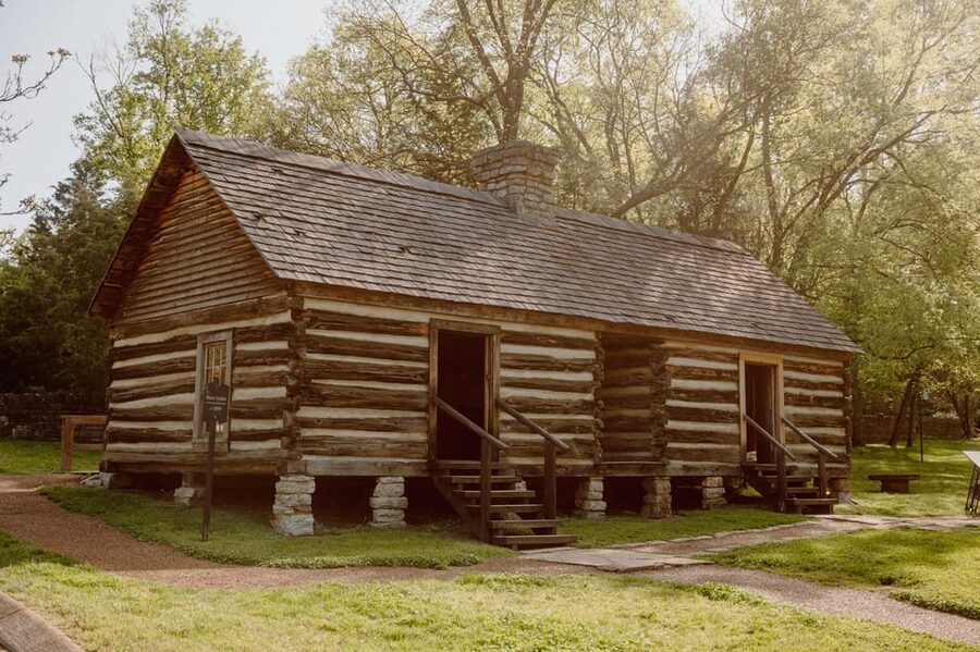 Nashville: Belle Meade Historic Site Journey to Jubilee Tour - Wine tasting after the serious history