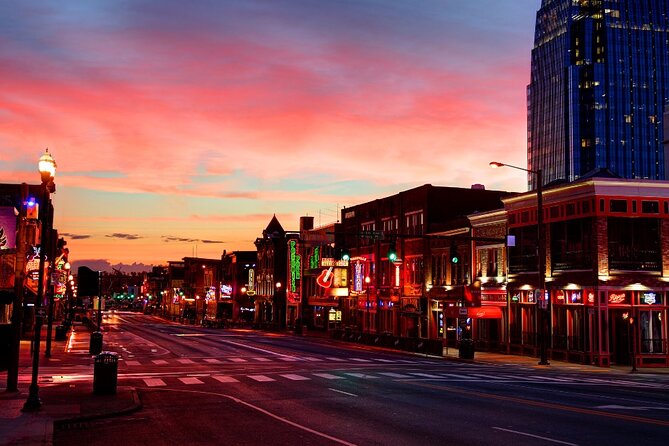 Nashville Carnage and Chaos Ghost Tour - Printer’s Alley after dark