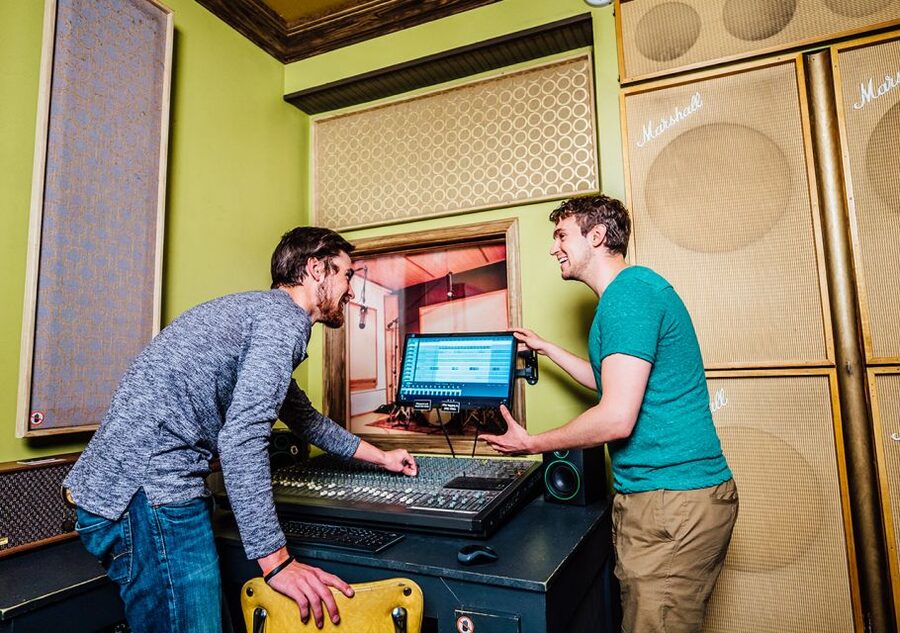 Nashville Downtown: Escape Room Adventure - Why the guide matters more than you might expect