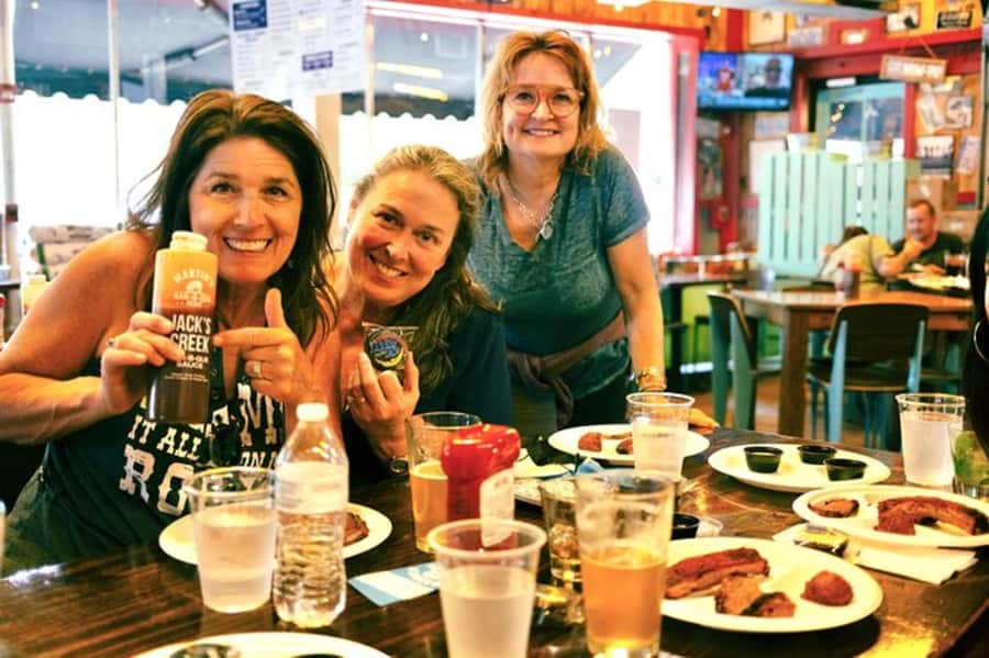 Nashville: Downtown Food, Drink and Sightseeing Walking Tour - Starting with pralines and a family story