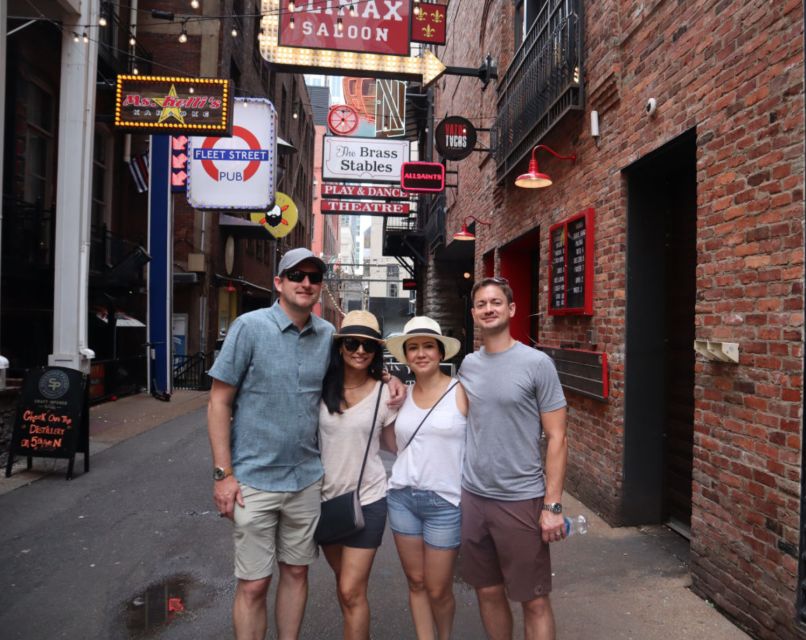 Nashville: Downtown Walking Tour - What the 90-minute format really gives you