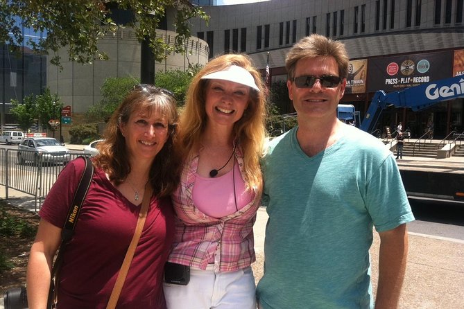 Nashville Famous Footsteps Guided Walking Tour - Why the small group size helps