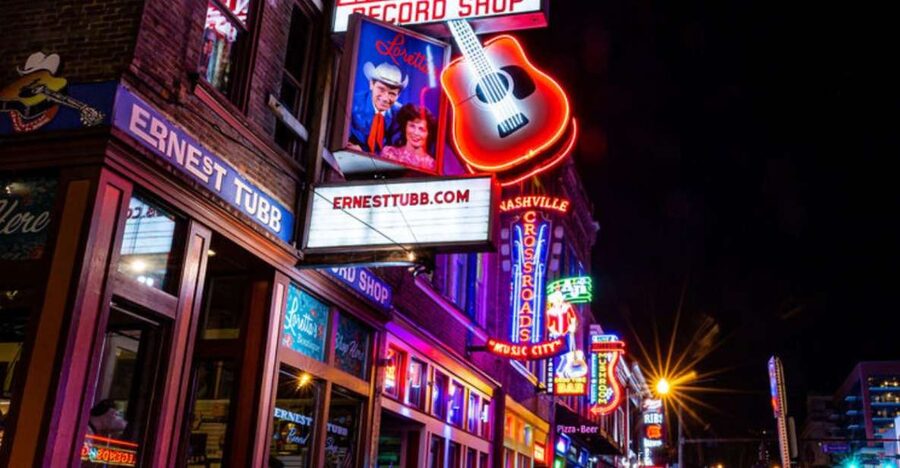 Nashville: Ghosts, Boos and Booze Haunted Pub Crawl - Why this Nashville pub crawl works