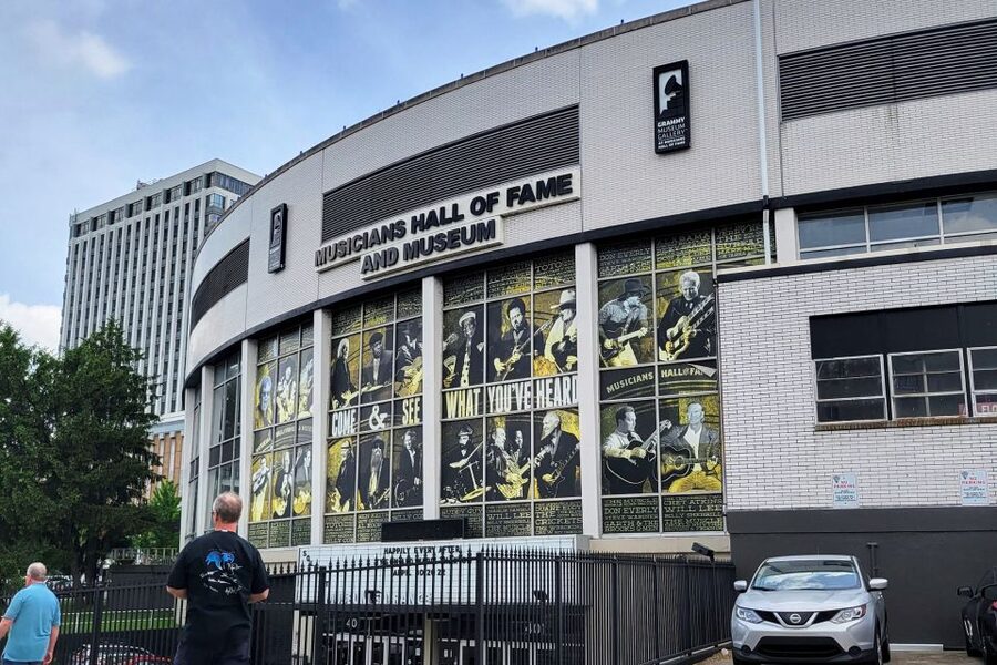 Nashville: Guided City Van Tour - The Gulch and Nashville’s newer side