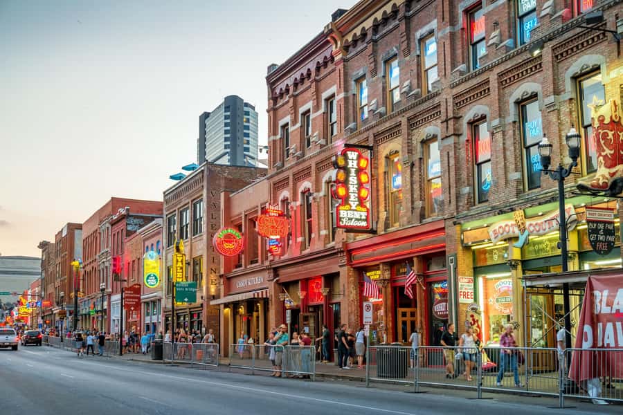 Nashville: Guided Delicious Donut Tour with Tastings - Families, parties, and food lovers
