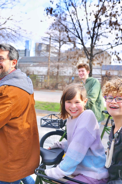 Nashville: Immersive E-Bike Tour of Music City's History - Meeting in the center of downtown