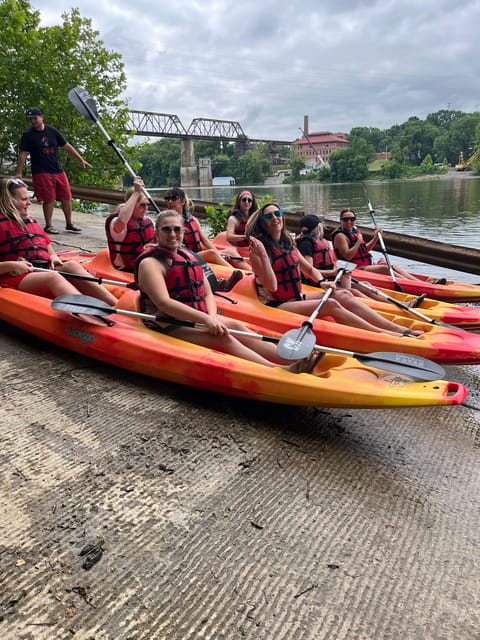 Nashville: Kayak Tour with Skyline Views - What the $55 price includes