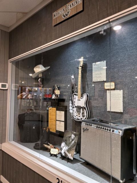 Nashville: Legends of Country Music Museum Entry Ticket - What the mixed rating tells you