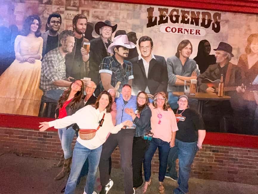 Nashville: Live Music Bar Crawl with Local Artists - Meeting at Alley Taps in Printers Alley