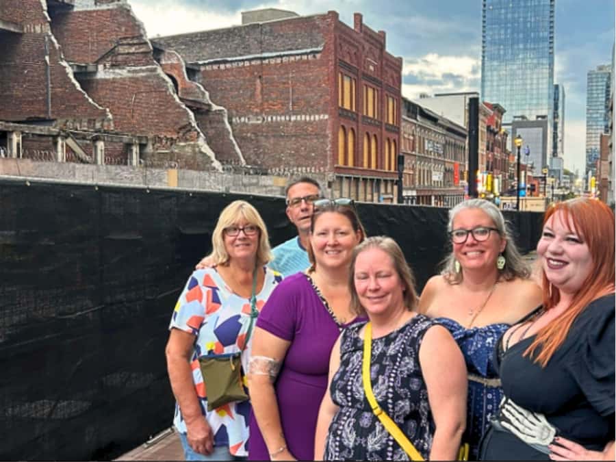 Nashville: Music City Ghosts & Hauntings Guided Walking Tour - What the one-hour format does well