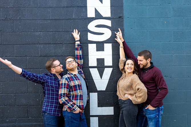 Nashville Photoshoot Experience in the Gulch - Shared groups versus a private session
