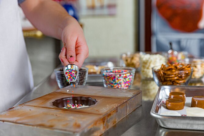 Nashville's Goo Goo Chocolate Tasting & Candy Making Class - Who should book the Goo Goo class