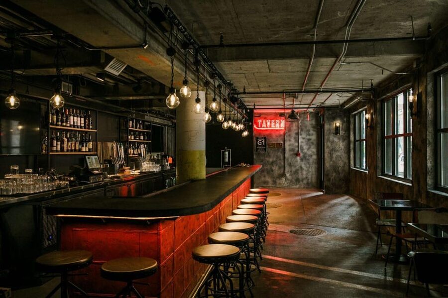 Nashville's Speakeasy Secrets: True Crime Tasting Pub Crawl - Dress rules are stricter than at a normal Nashville bar