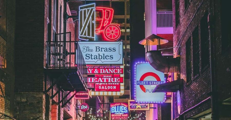 Nashville's Speakeasy Secrets: True Crime Tasting Pub Crawl - Booking advice for the best evening