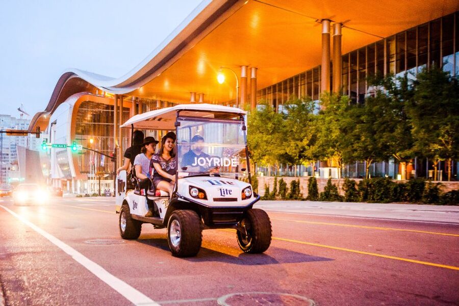 Nashville: Sightseeing Cart Tour - Music Row and Midtown, two different sides of town