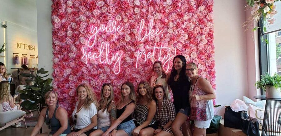Nashville: Sip n' Shop Guided Walking Tour - Who should book this experience