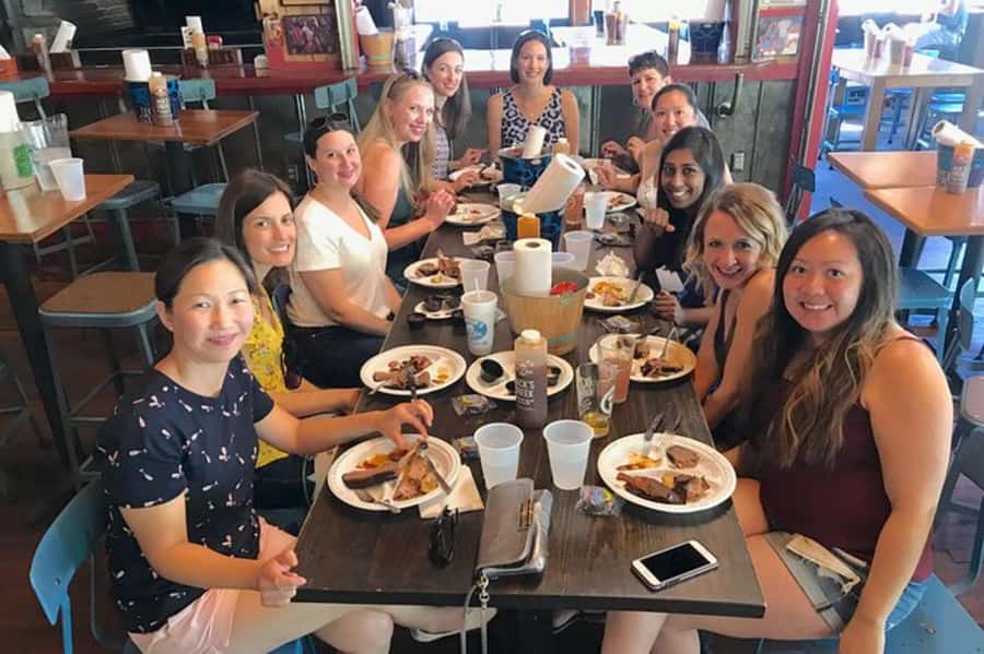 Nashville: Taste of Nashville Food and Sightseeing Van Tour - Hot chicken with a little context