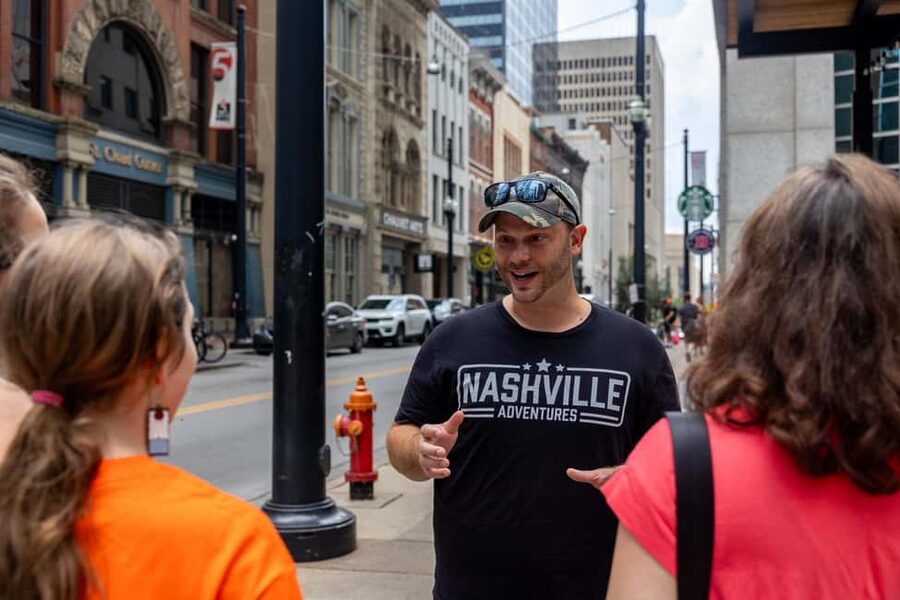 Nashville: The Ryman, Tootsies, Broadway, & Printer's Alley - Broadway, the Country Music Hall of Fame, and the sound of downtown