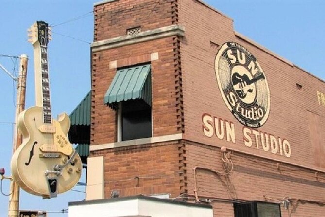Nashville to Memphis Daytrip with Graceland VIP Tour and Sun Studio Admission - Beale Street and the final hour in Memphis