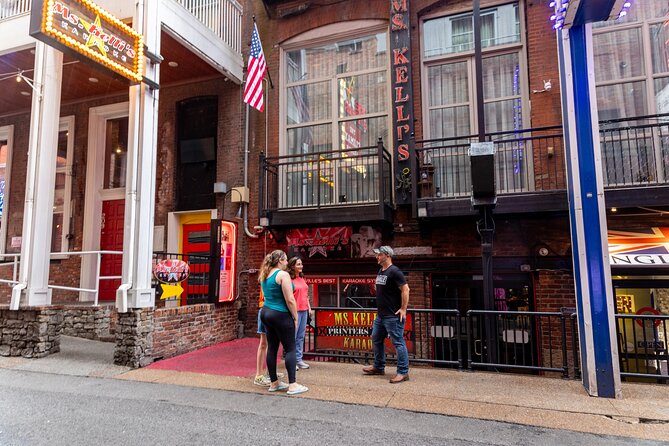 Nashville Unveiled History Highlights and Hacks Walking Tour - The Tennessee State Capitol in 20 minutes