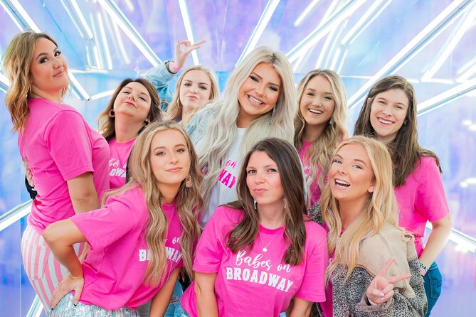 Private Bachelorette and Birthday Photoshoot Experience - How the photographer shapes the hour