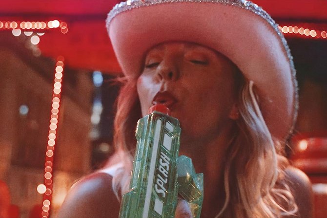 Private Downtown Nashville Party Tractor Tour 21+ Only! - A note about staff behavior and group comfort