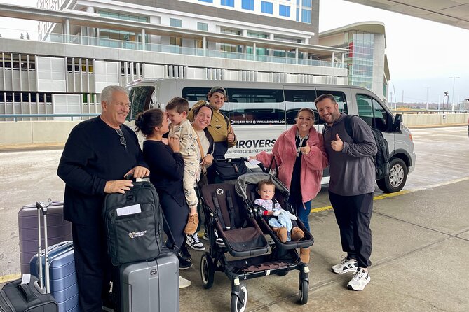 Private Nashville Airport Shuttle to Downtown Fast and Easy - A private airport ride for a fixed group price