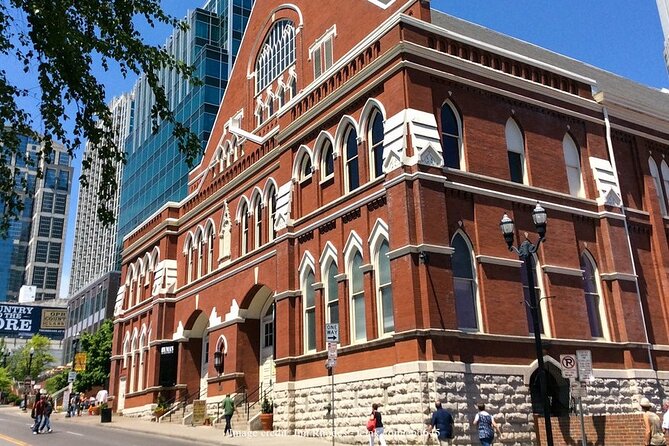 Private Walking Tour with Johnny Cash Museum Admission - Ernest Tubb Record Shop and a taste of old-school Nashville