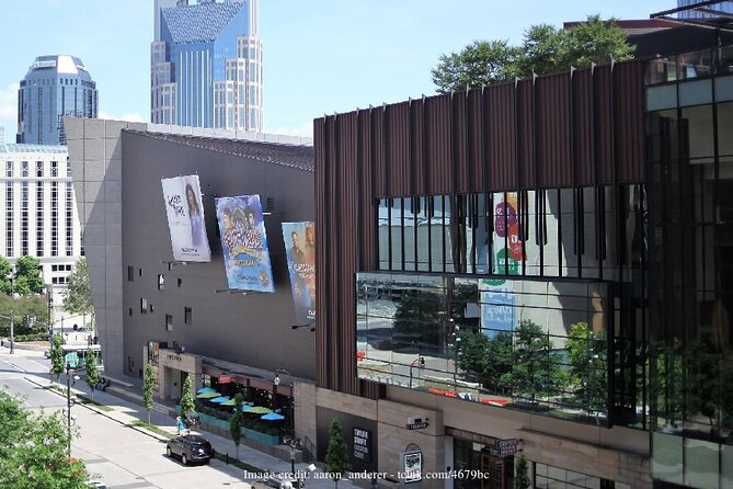 Private Walking Tour with Johnny Cash Museum Admission - The guide can shape the whole afternoon